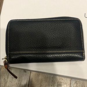 Dooney & Bourke Bags - Dooney and Bourke all leather wallet Dooney & Bourke Bags - Dooney and Bourke all leather wallet